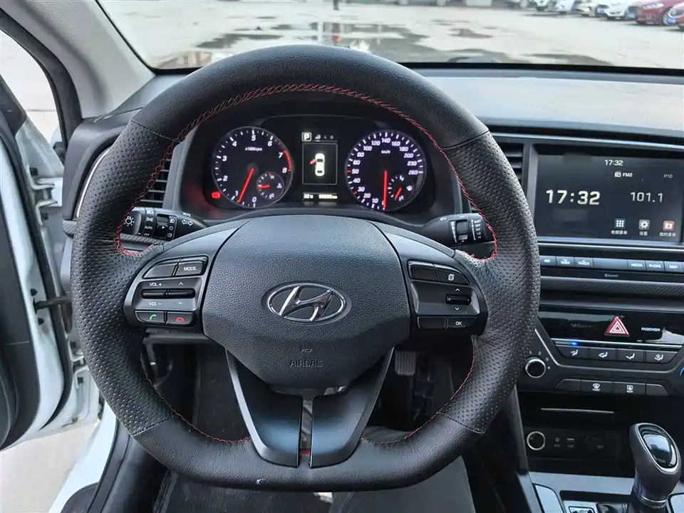 Hyundai Lead