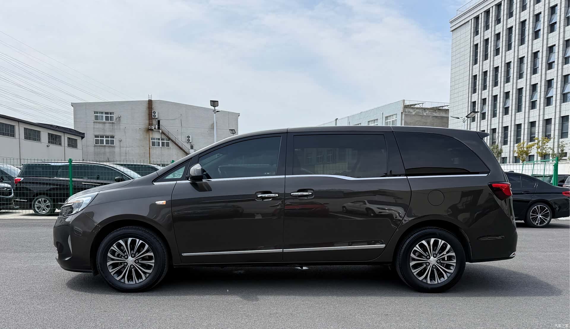Buick GL8, 2022 19