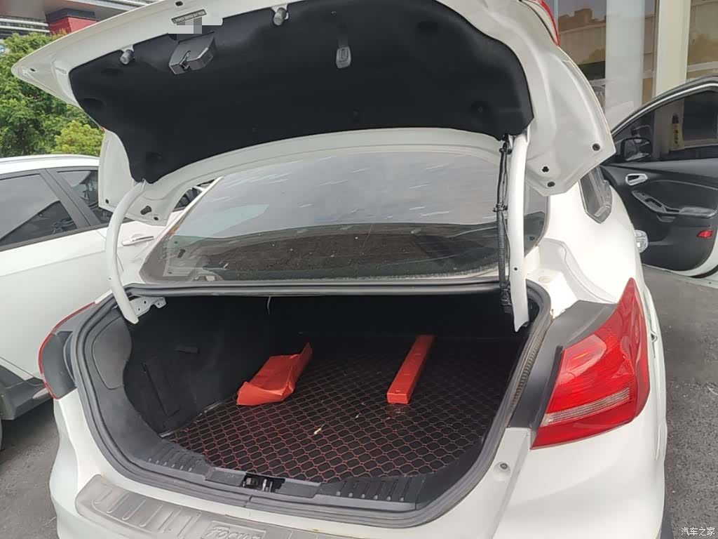 Ford Focus, 2016 19