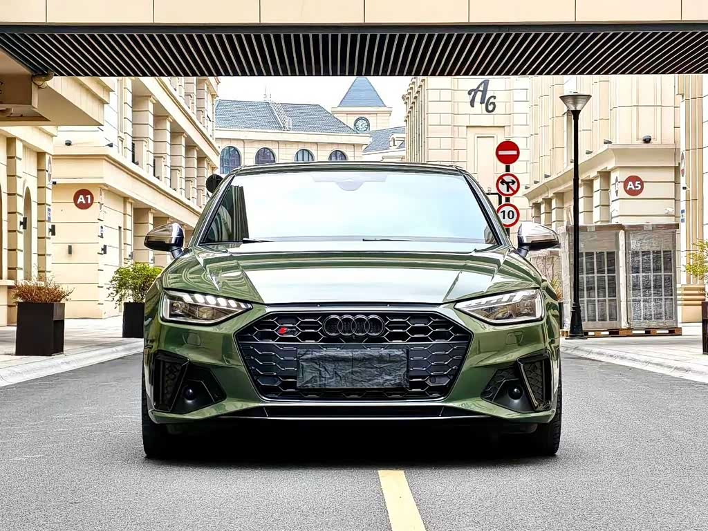 Audi S4