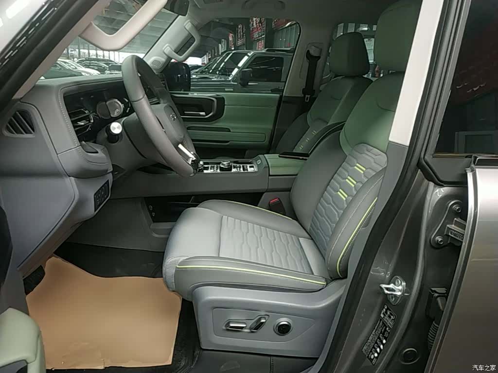 BAIC BJ40, 2025 15