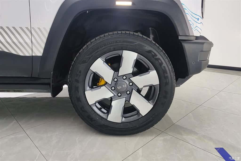 BAIC BJ40, 2025 6