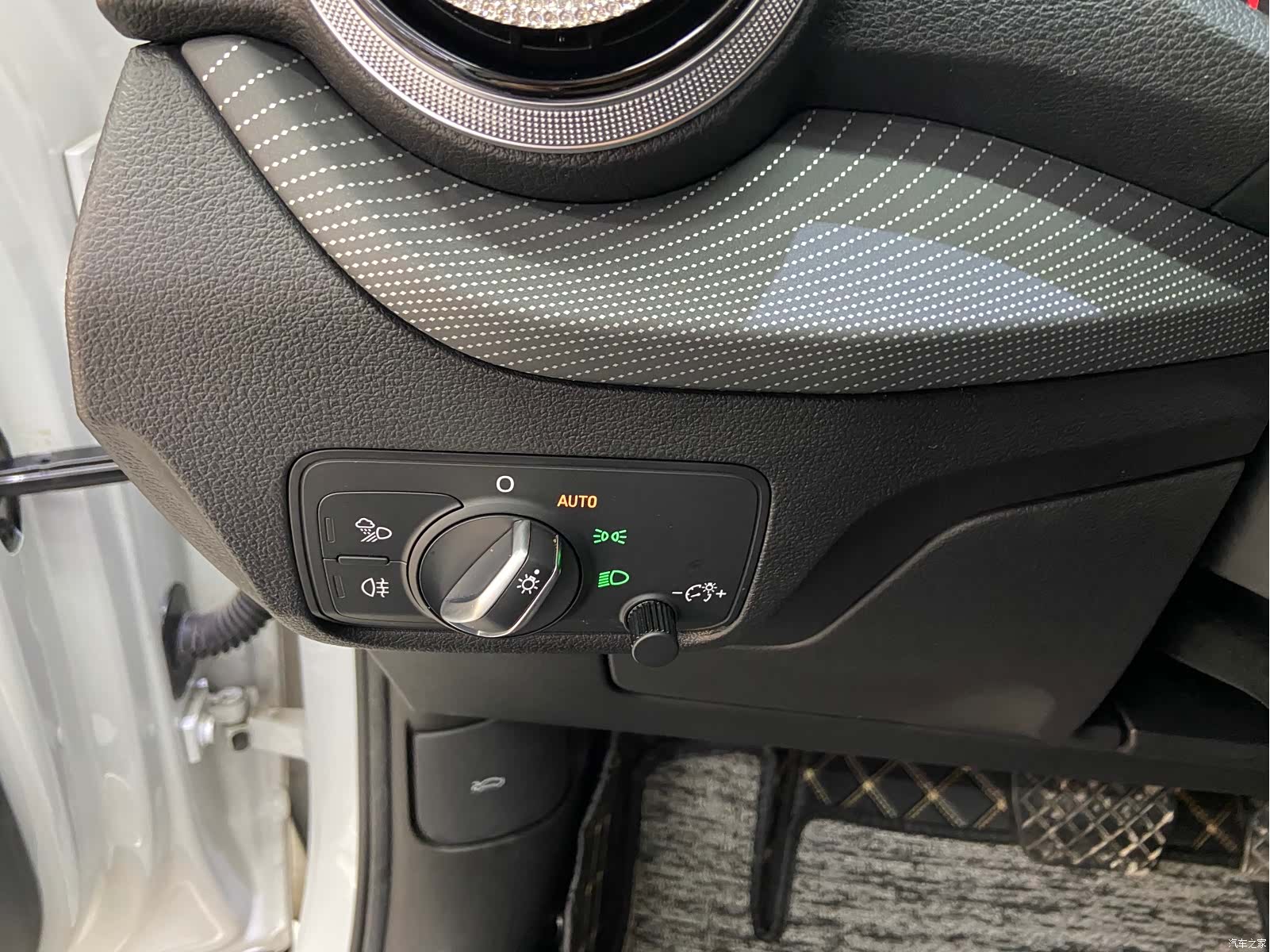 Audi Q2L, 2022 20