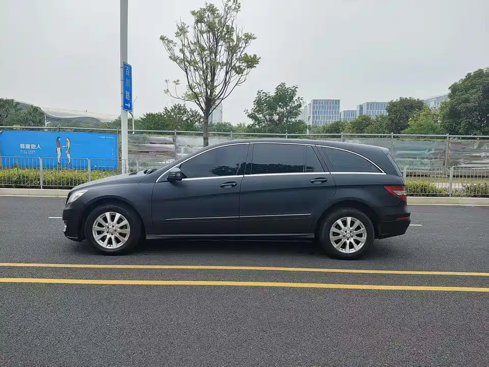 Mercedes-Benz R-class