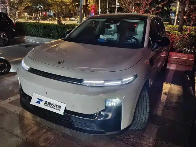 Leapmotor B10 2025 — купить из Китая под заказ
