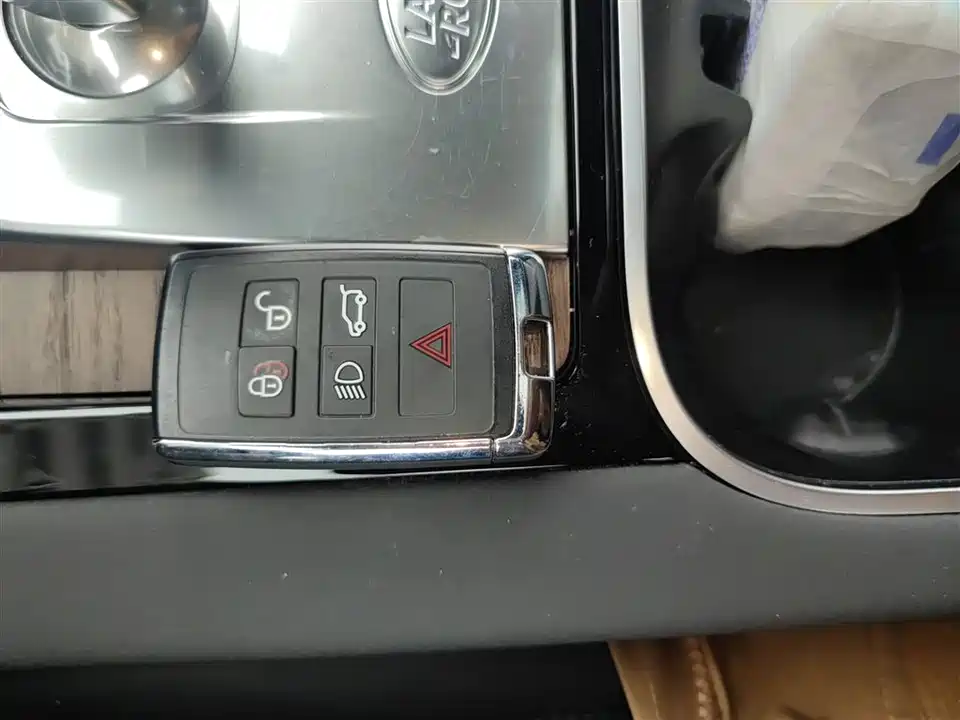 Land Rover Discover sports