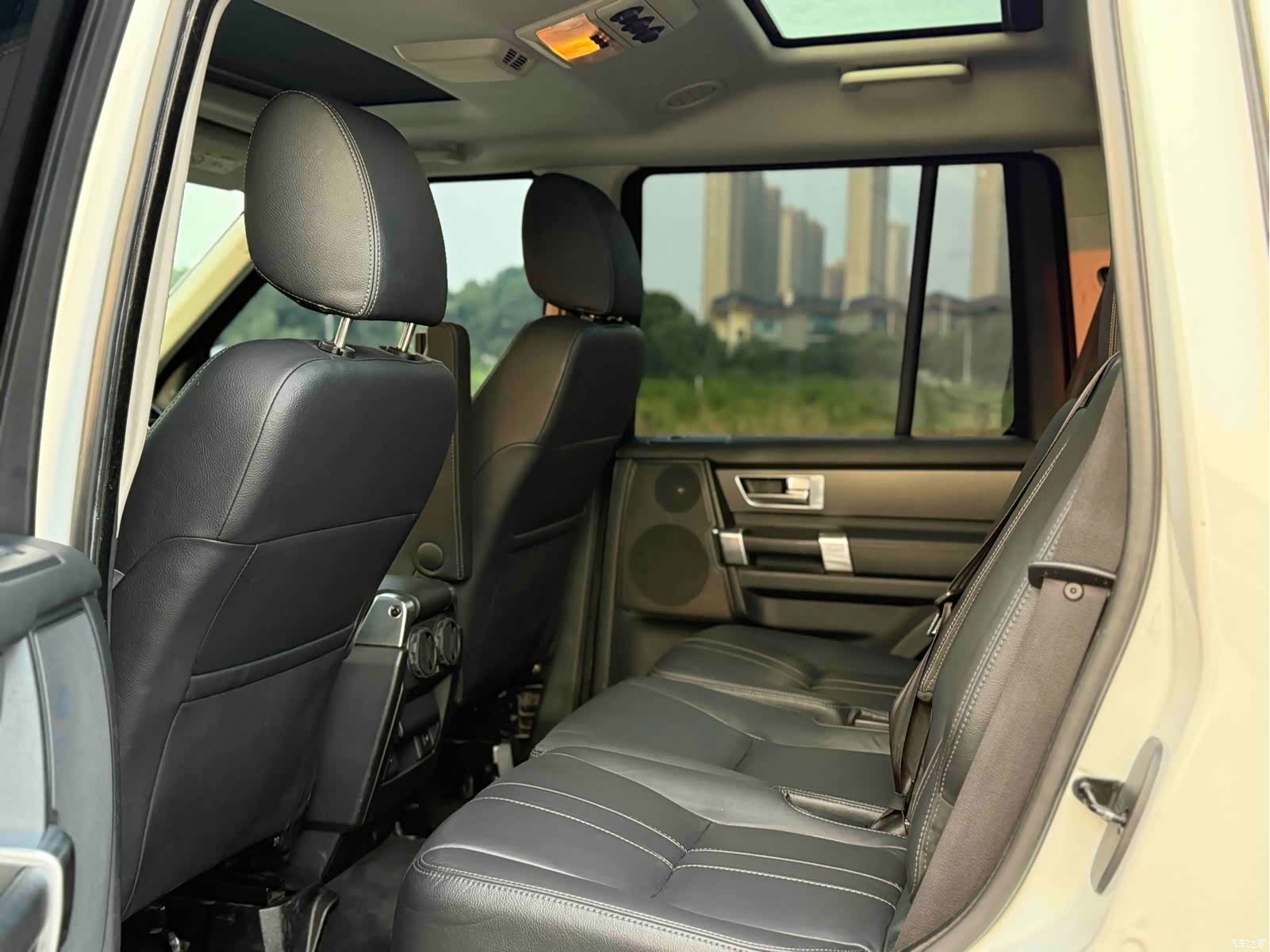 Land Rover Discovery, 2016 17