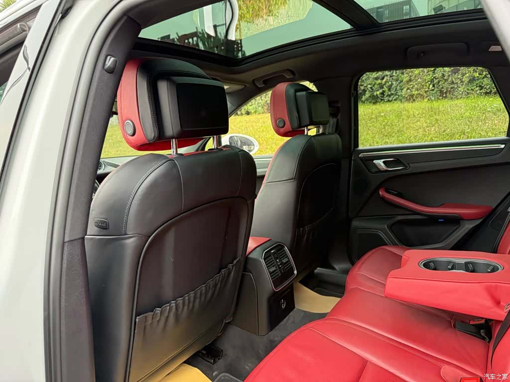 Porsche Macan, 2021 11