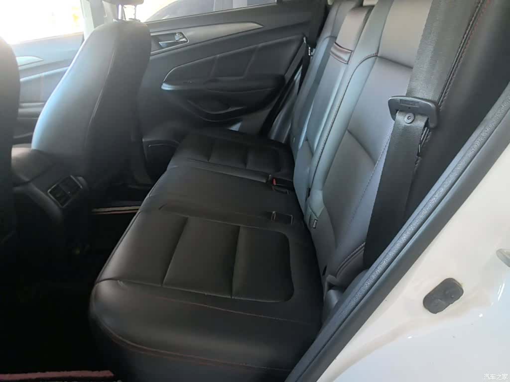 Changan CS75, 2016 15