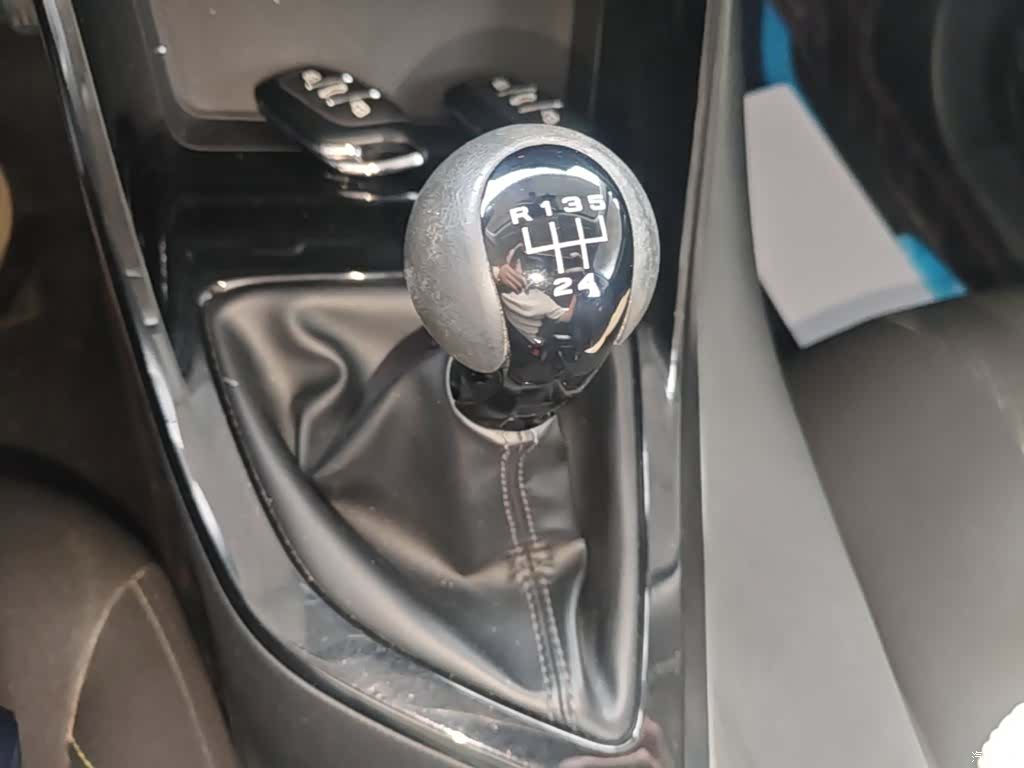 Roewe i5, 2021 14
