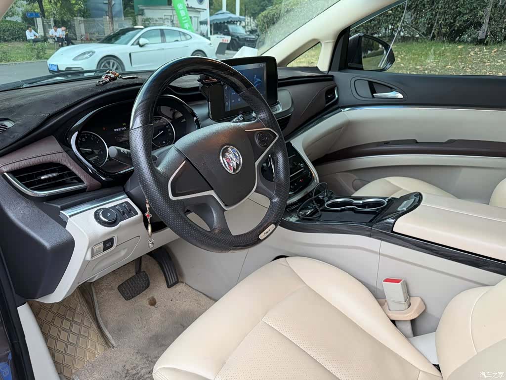 Buick GL8, 2023 7