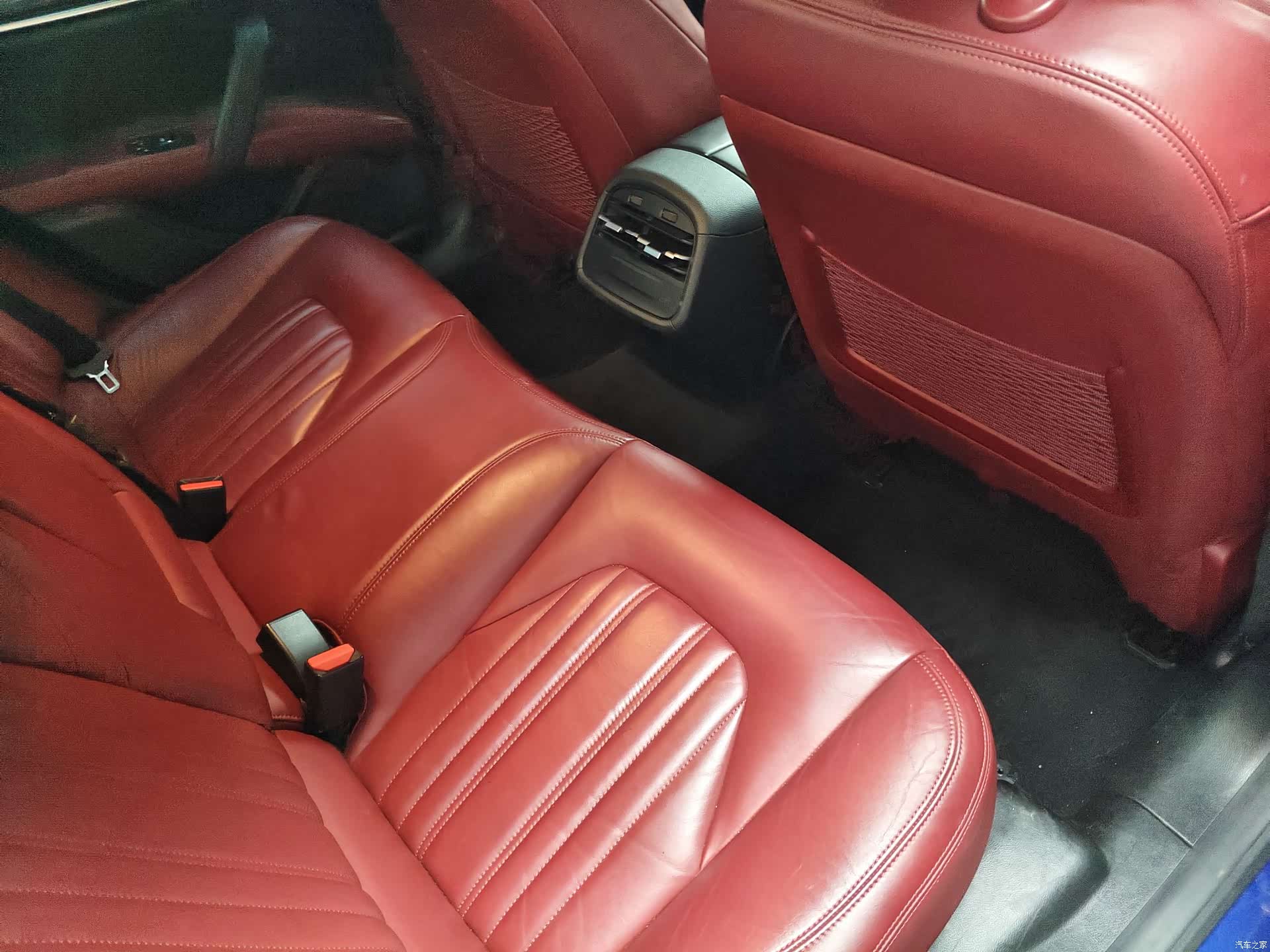 Maserati Ghibli, 2017 13