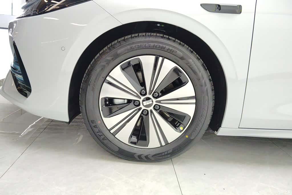 Geely A7, 2026 6