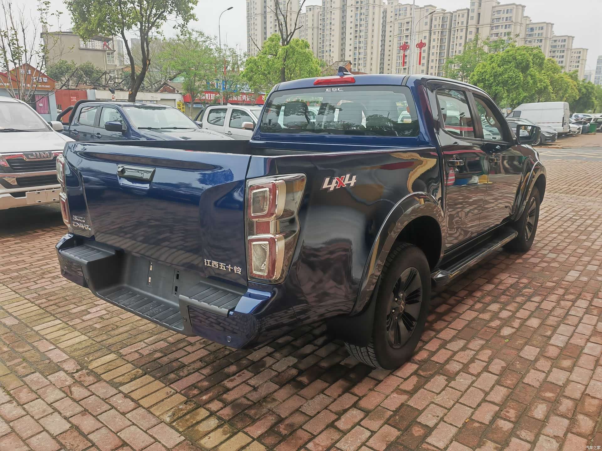JiangXiWuShiLing D-MAX, 1900 4