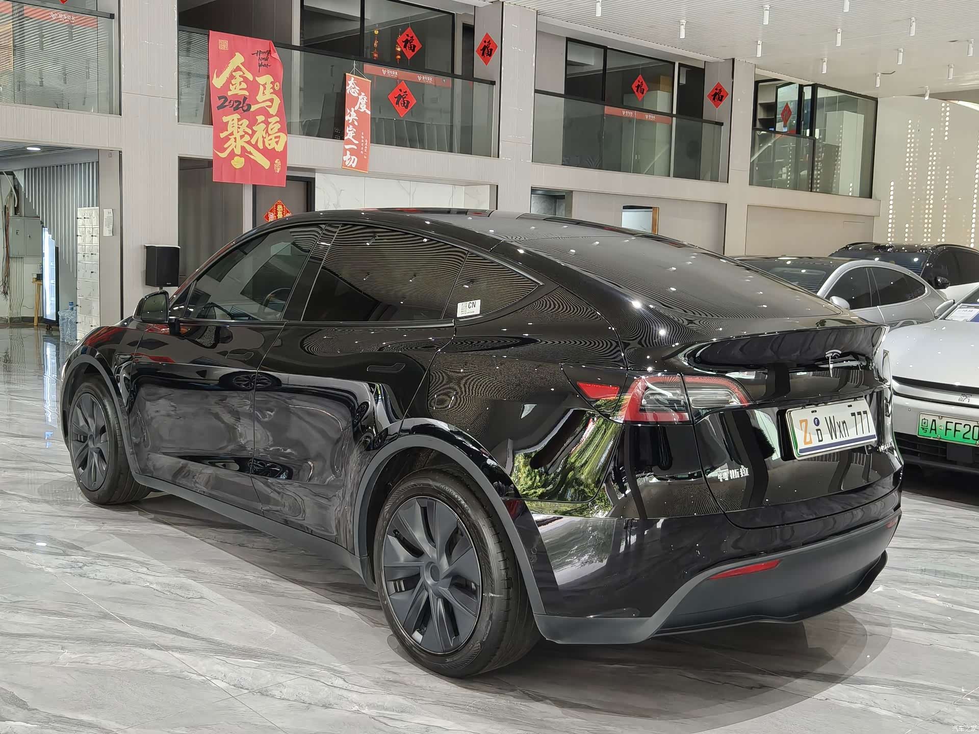 Tesla Model Y, 2023 25