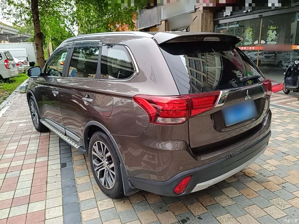 Mitsubishi Outlander, 2017 все фото