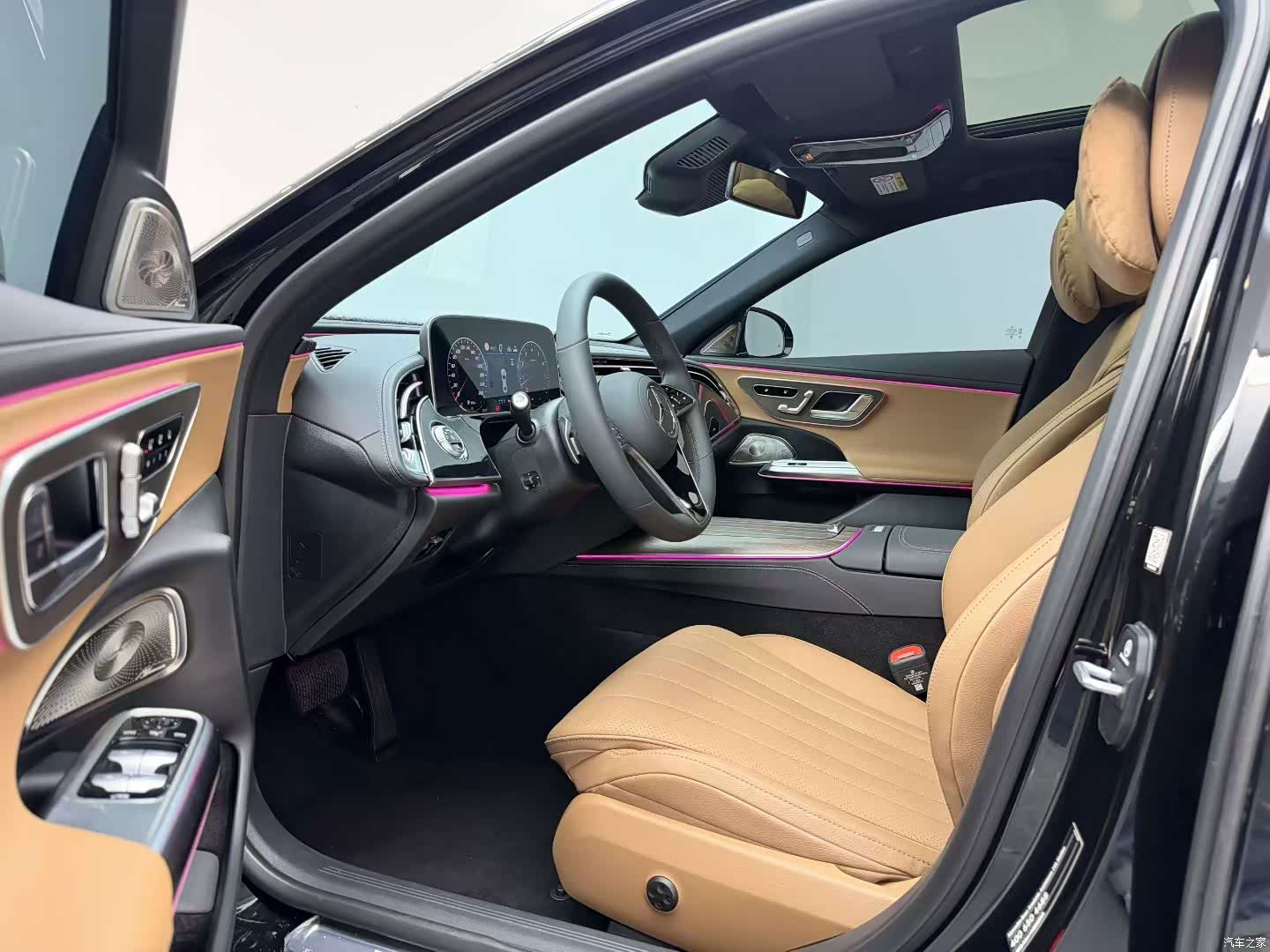 Mercedes-Benz E-Class, 2024 4
