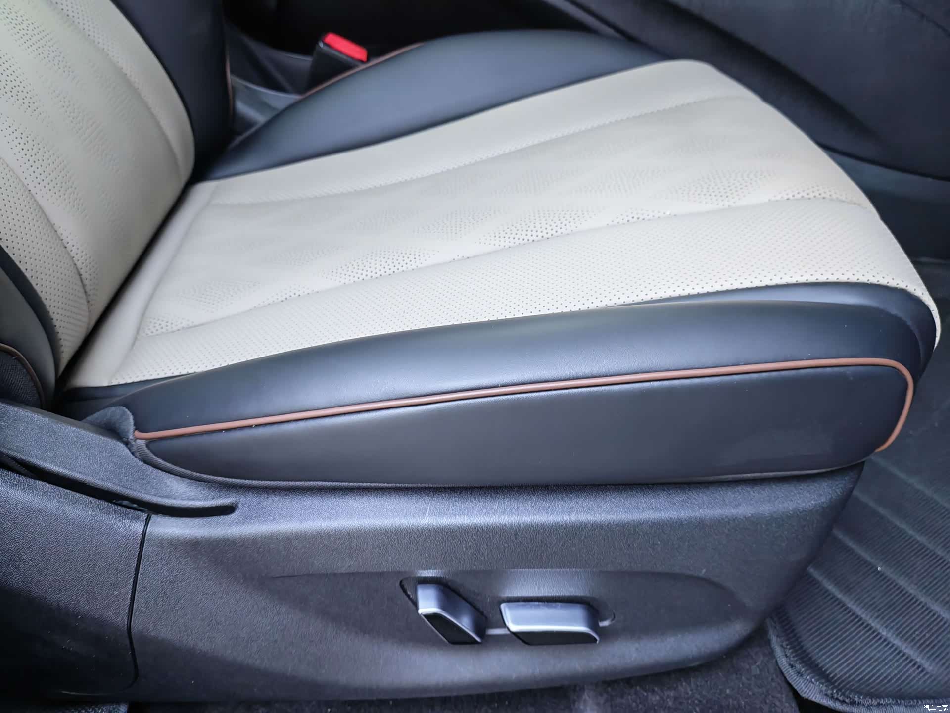 BYD Dolphin, 2024 10