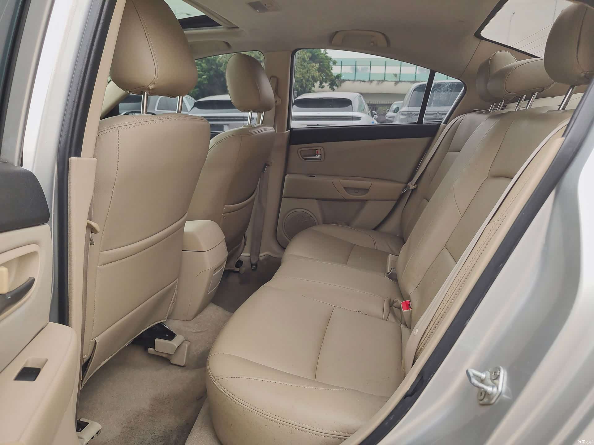Mazda 3, 2010 9