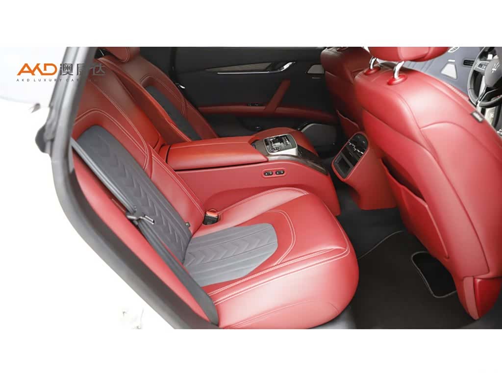 Maserati Quattroporte, 2023 8