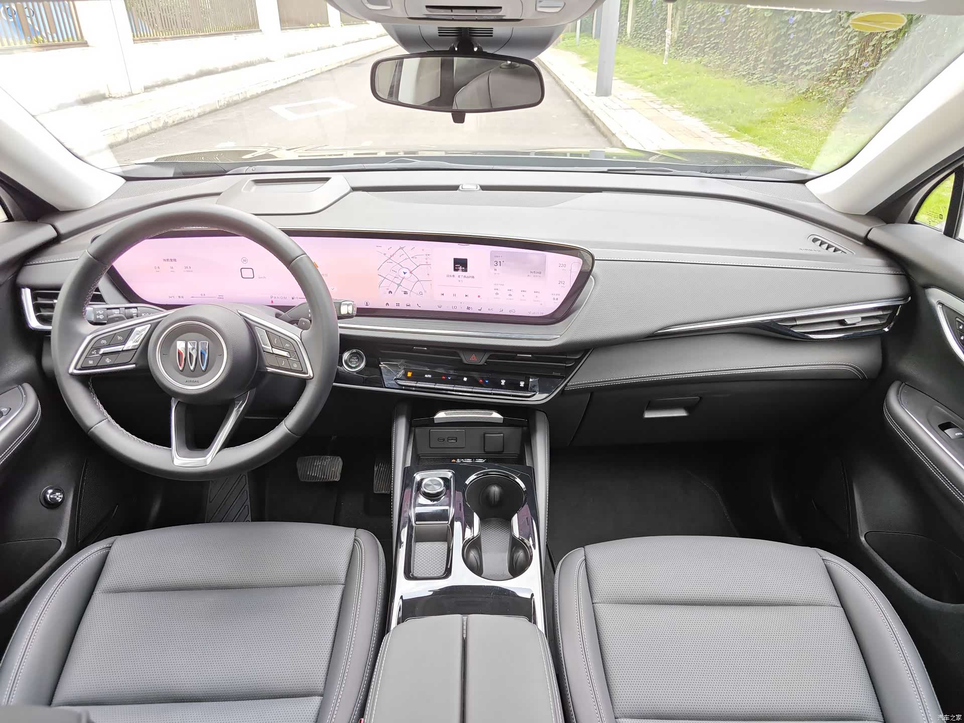 Buick Envision, 2025 11