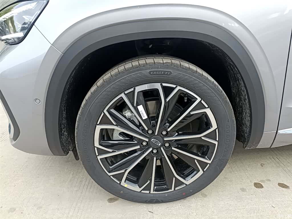 Geely Xingyue L, 2026 23