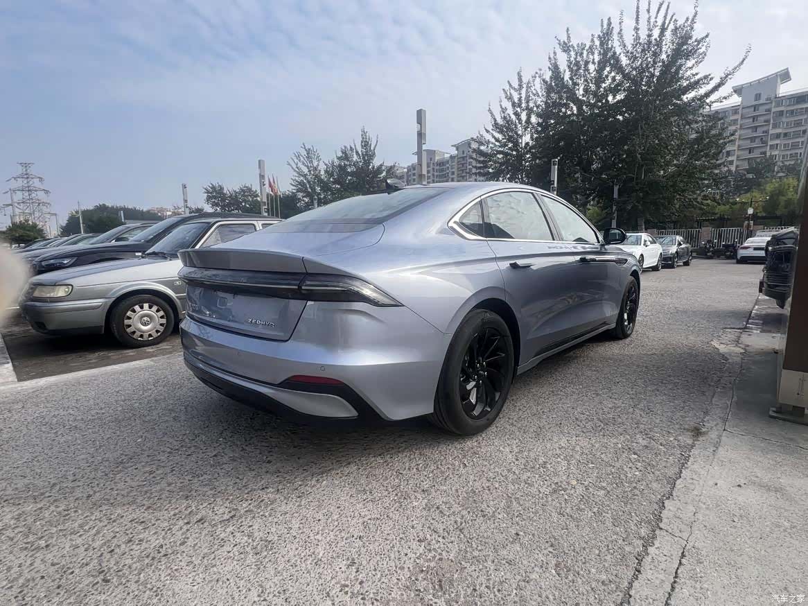 Lincoln Z, 2024 4