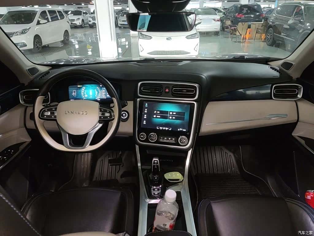 Lynk & Co 01, 2018 10