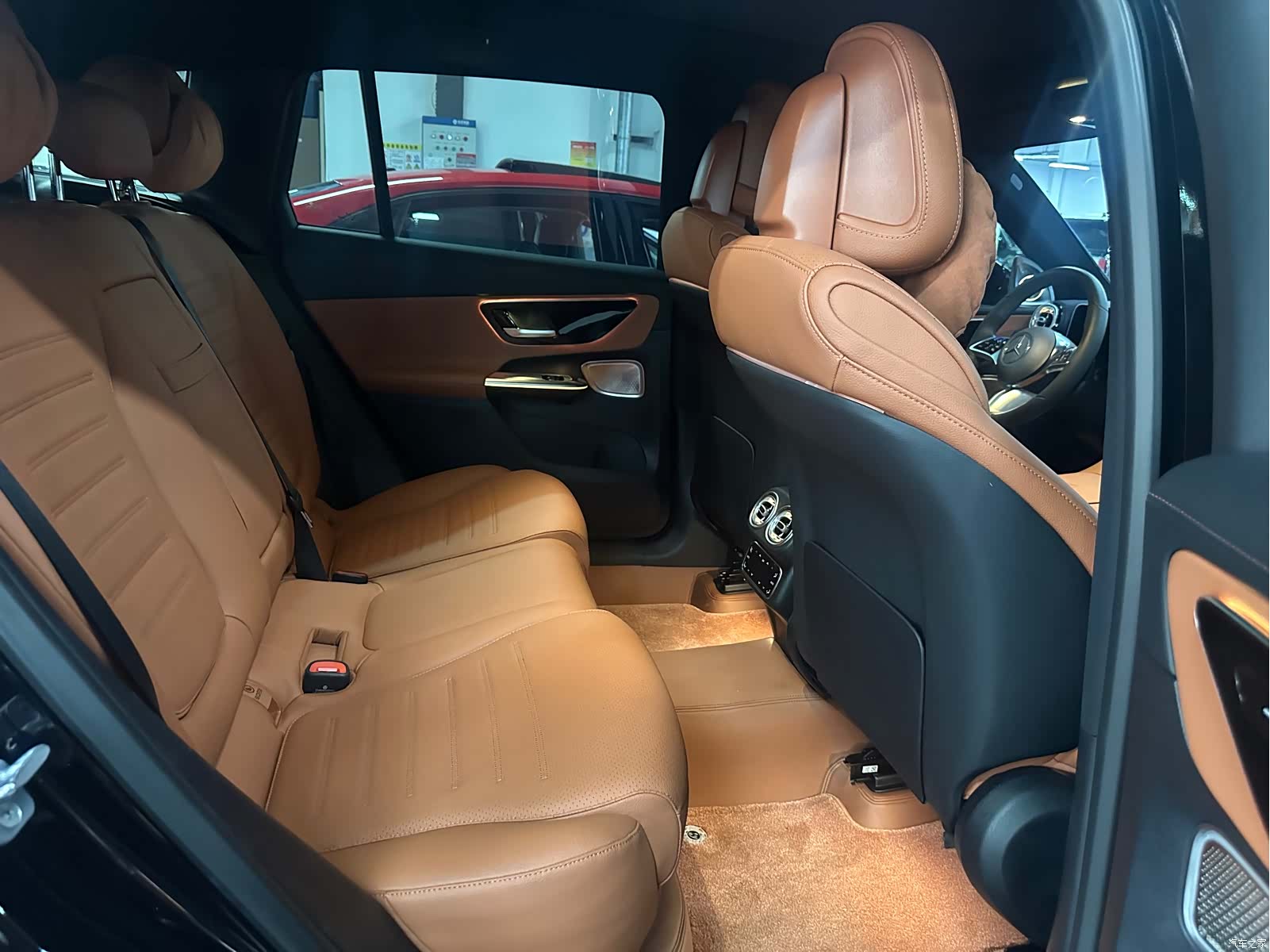 Mercedes-Benz GLC, 2024 7