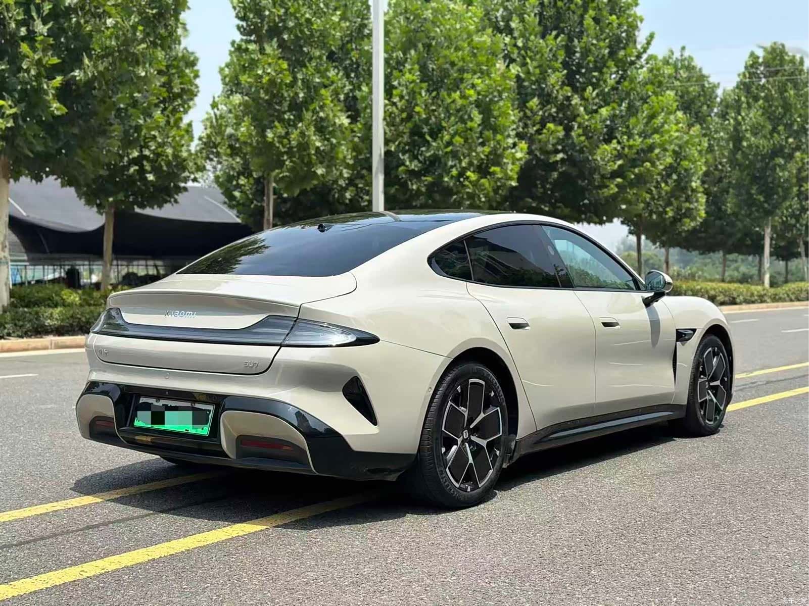 Xiaomi SU7, 2025 9