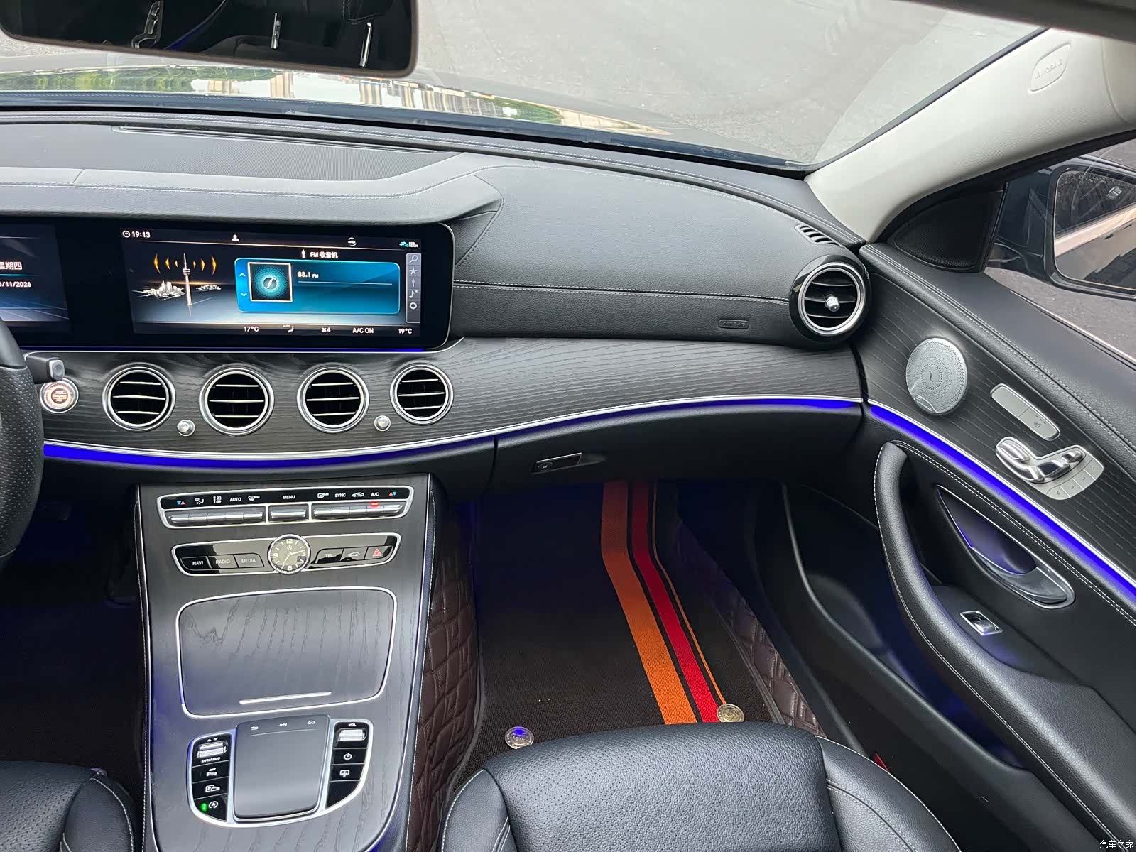Mercedes-Benz E-Class, 2019 26