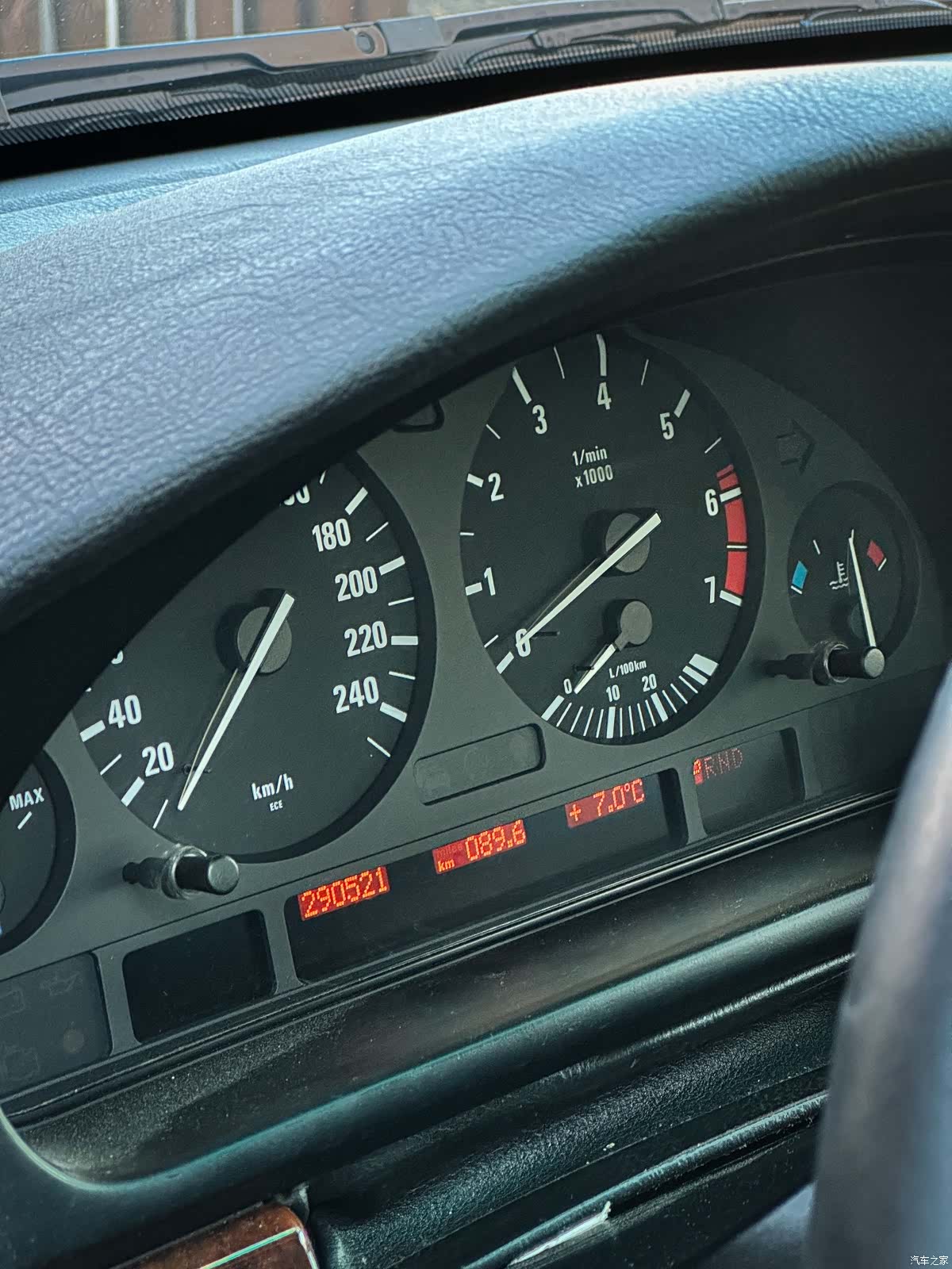 BMW 5 Series, 2000 4