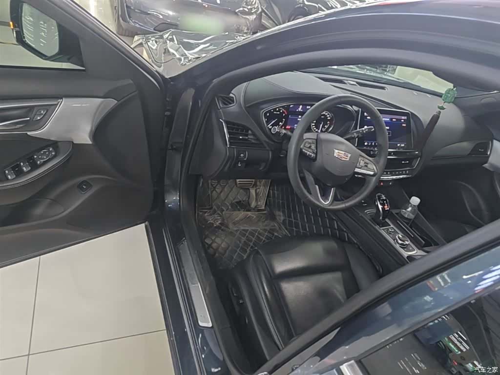 Cadillac CT5, 2022 16