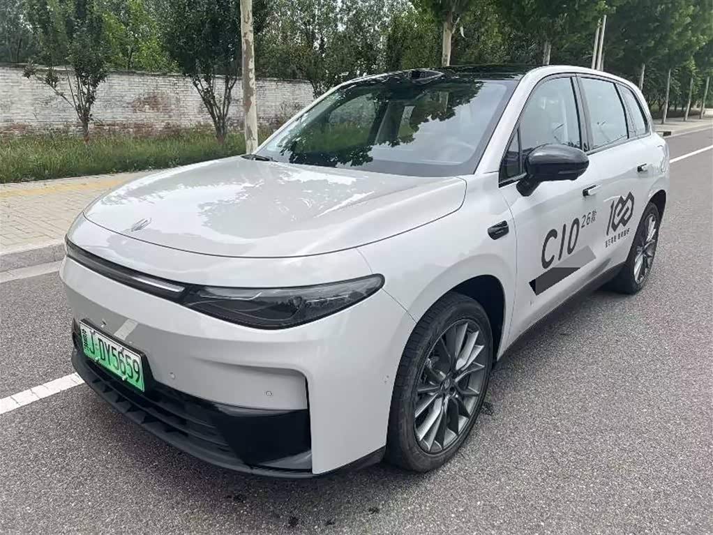 Leapmotor C10