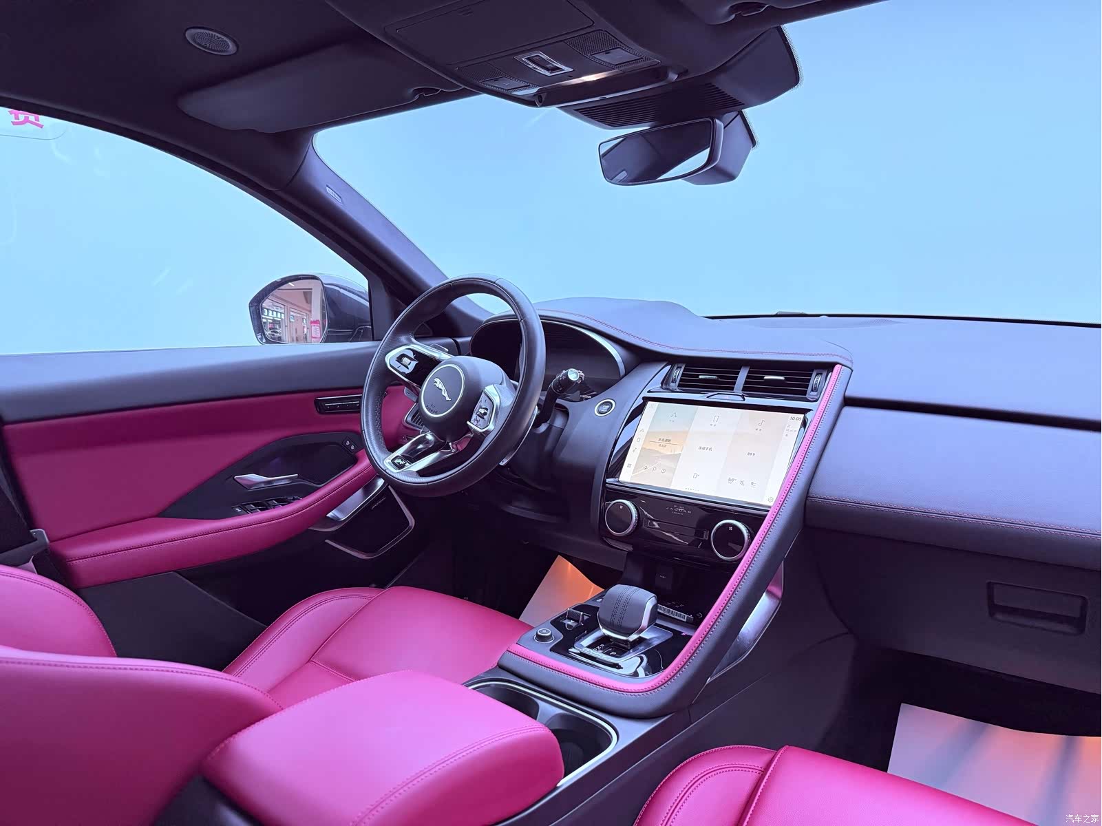 Land Rover E-PACE, 2023 15