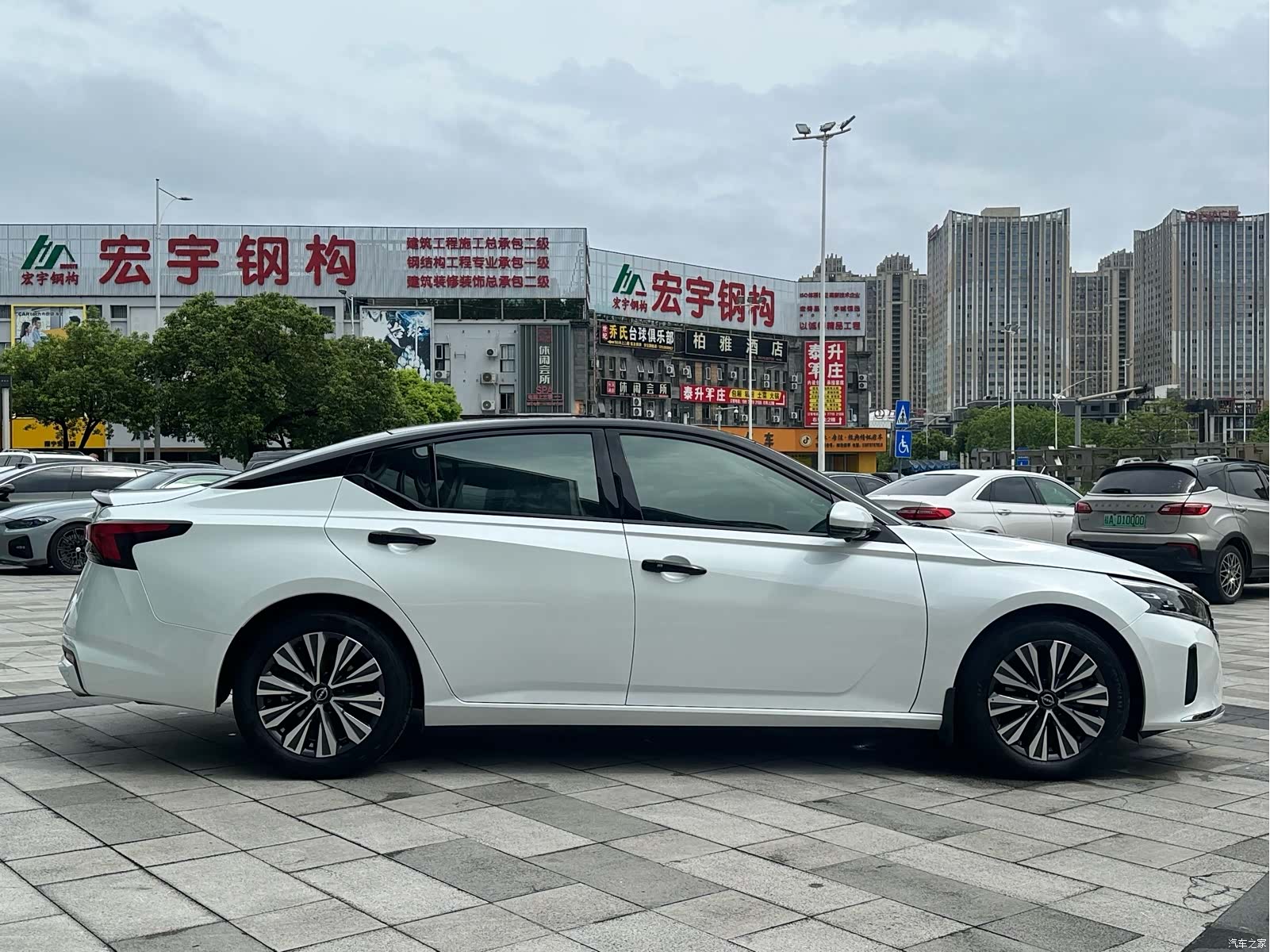Nissan Teana, 2024 все фото
