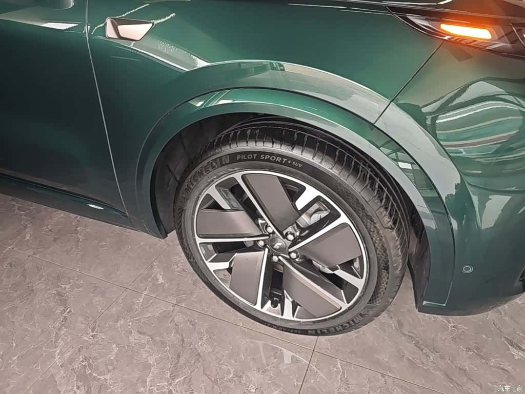 Li Auto L9, 2025 23