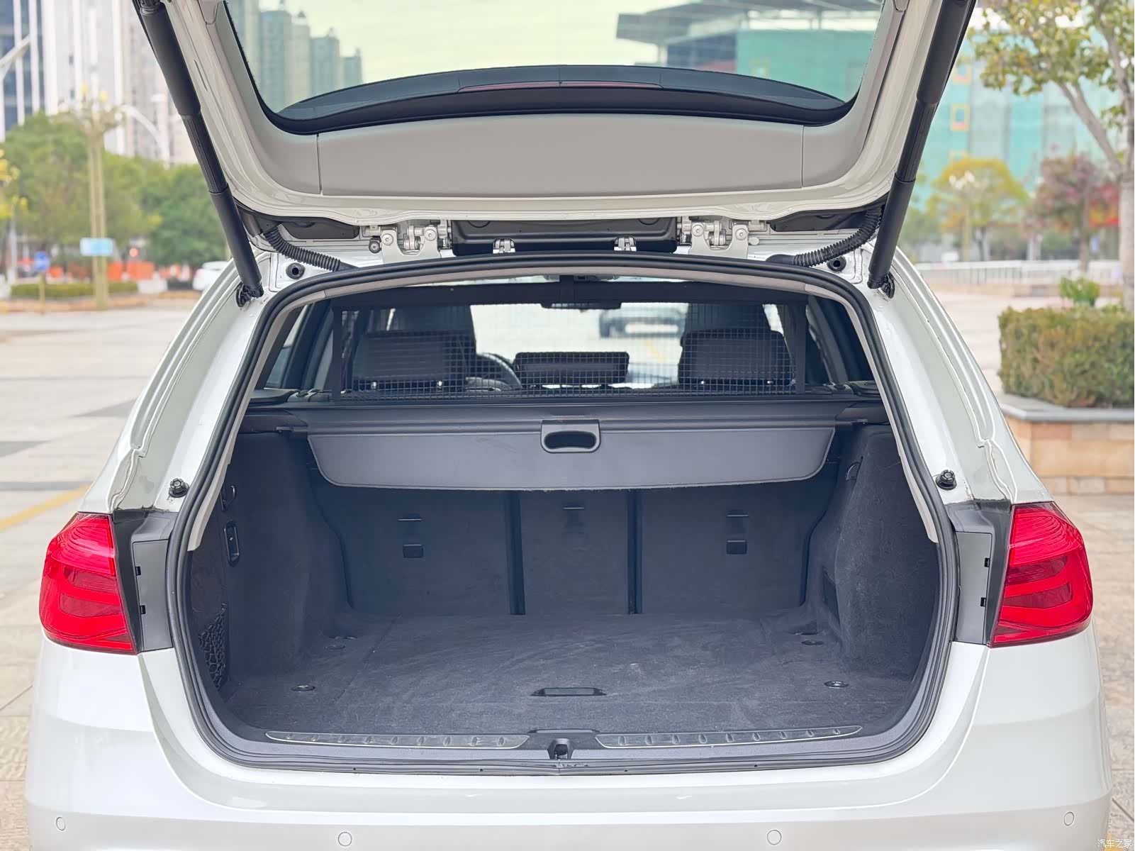 BMW 3 Series, 2017 13