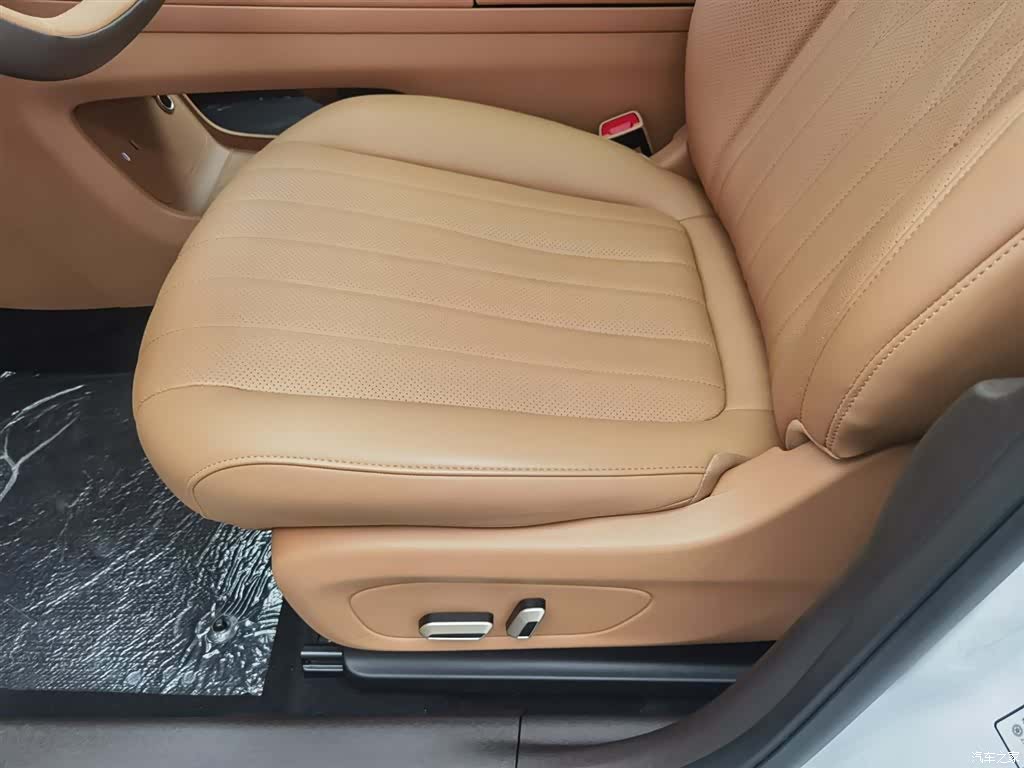 Li Auto L8, 2025 20