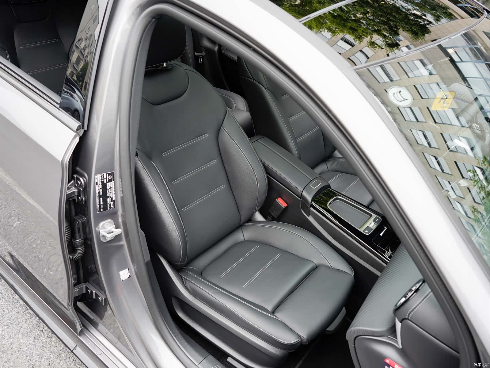 Mercedes-Benz A-Class, 2025 19