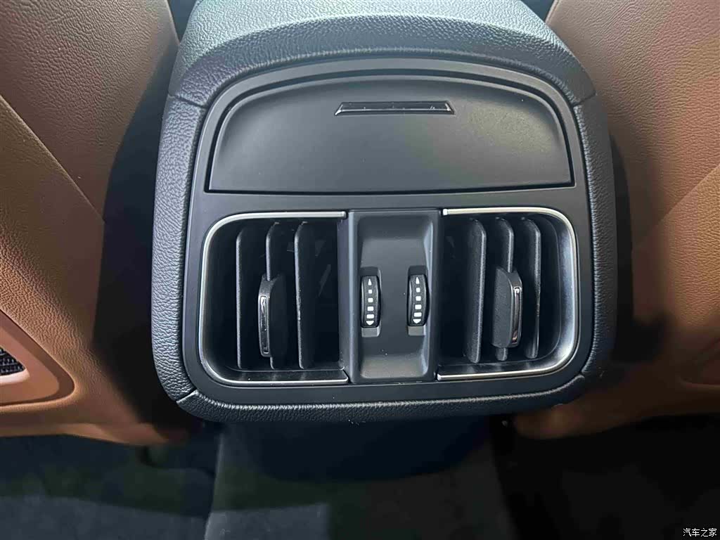 Maserati Levante, 2018 18