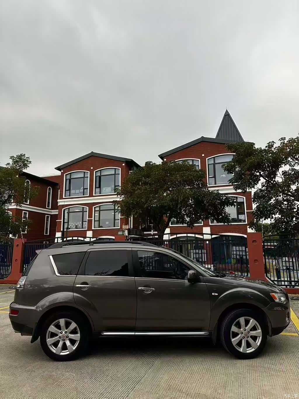 Mitsubishi Outlander, 2012 6