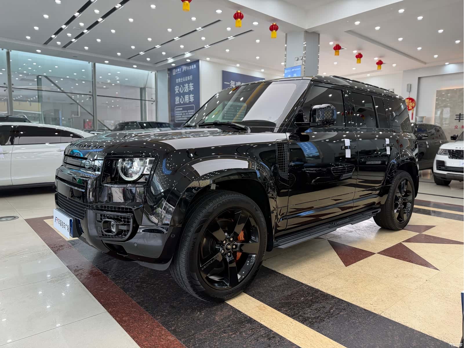 Land Rover Defender, 2024 1