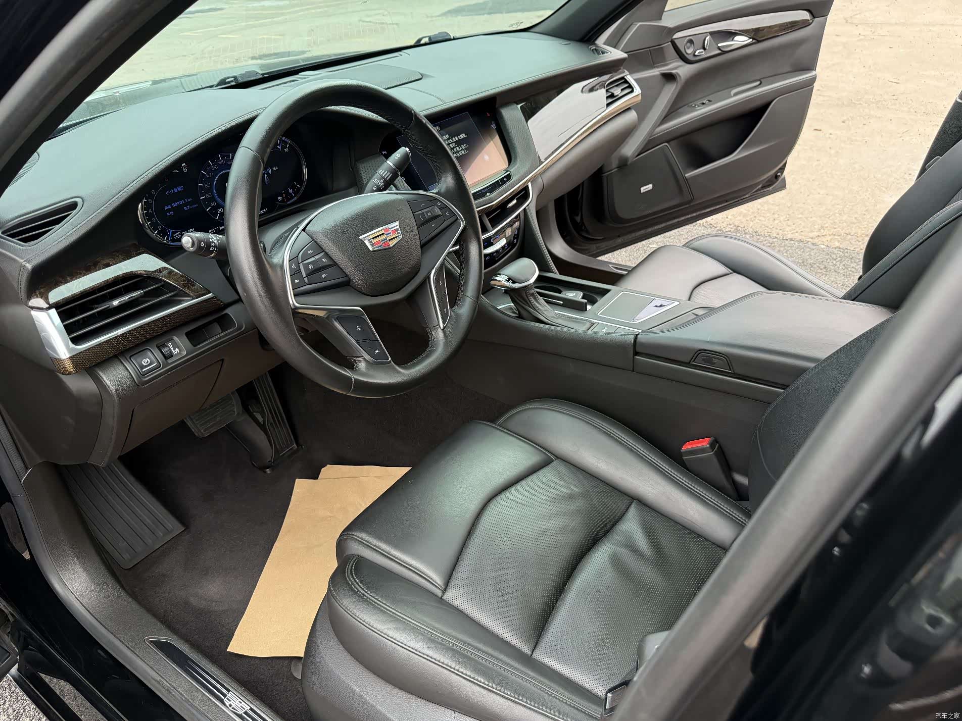 Cadillac CT6, 2017 4