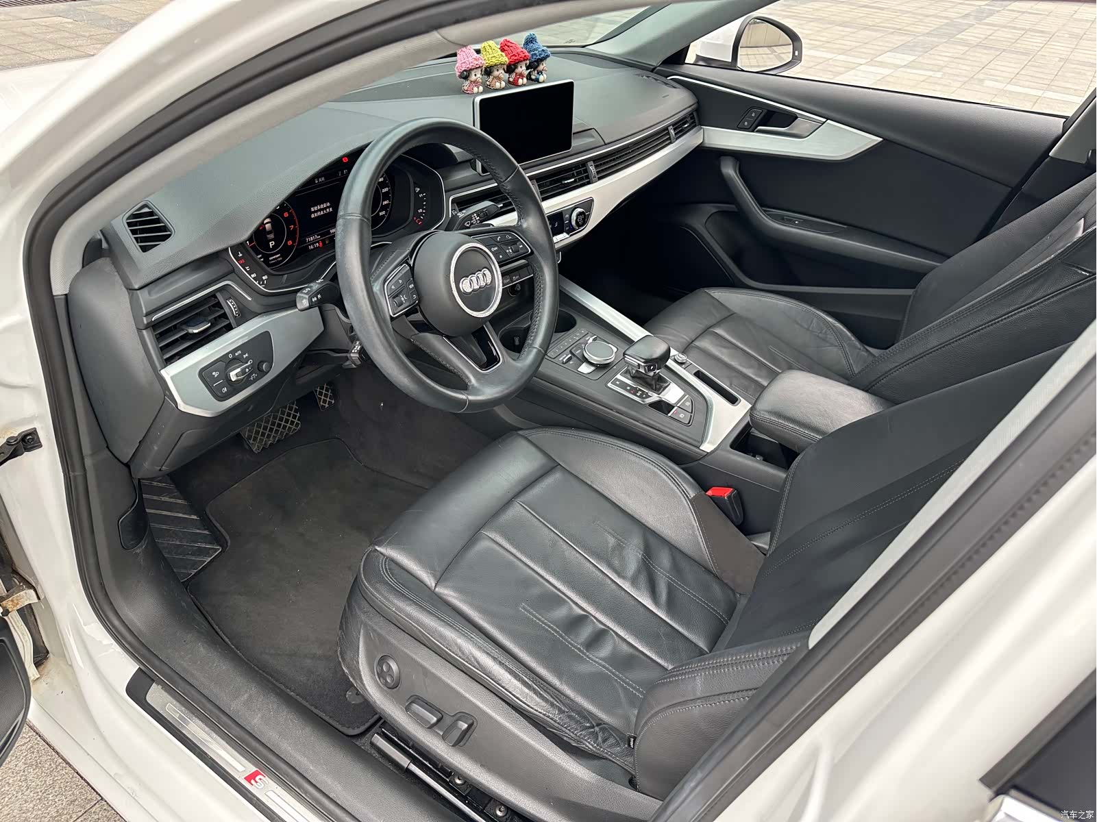 Audi A4L, 2018 16