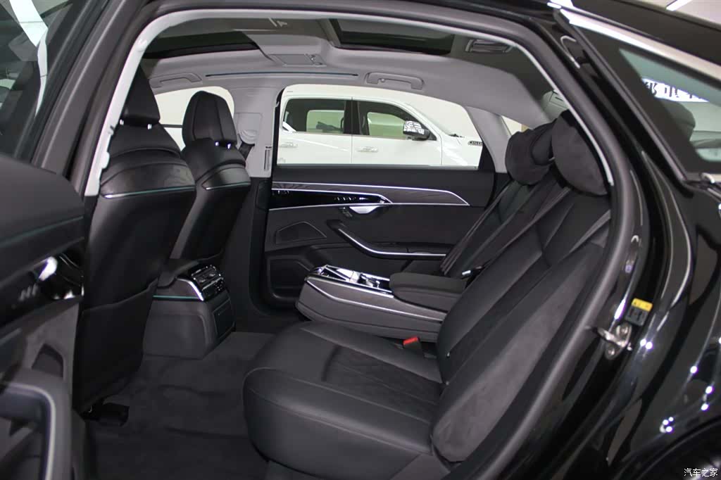 Audi A8L, 2023 8
