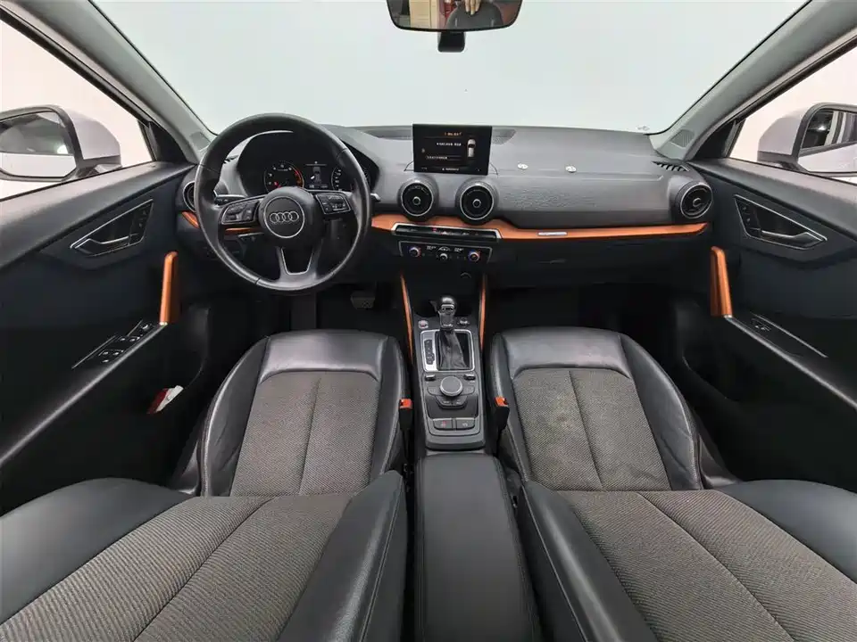 Audi Q2L Audi Q2L