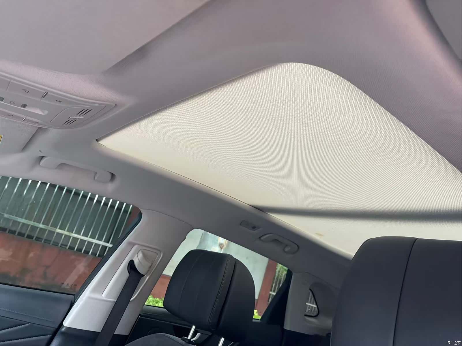 Hongqi HS5, 2024 11
