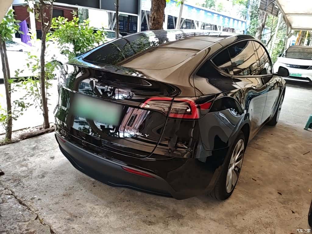Tesla Model Y, 2022 7