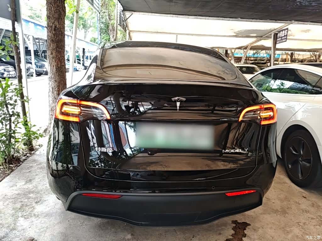 Tesla Model Y, 2022 6